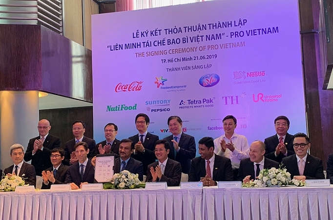 Giảm thiểu rác thải - Liên minh tái chế bao bì Việt Nam được thành lập giam thieu rac thai lien minh tai che bao bi viet nam duoc thanh lap