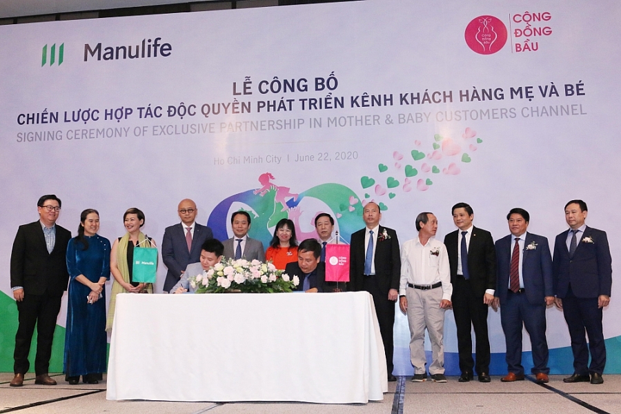 giai phap tai chinh gia dinh moi tu manulife viet nam cong dong bau