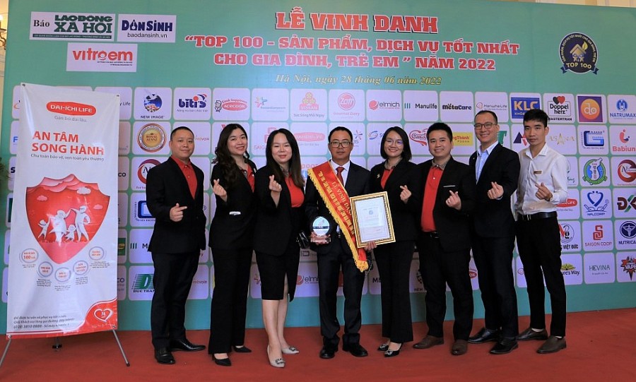 Dai-ichi Life Việt Nam đạt “Top 100 - Sản phẩm, dịch vụ tốt nhất cho gia đình, trẻ em” 2022 Dai-ichi Life Việt Nam đạt “Top 100 - Sản phẩm, dịch vụ tốt nhất cho gia đình, trẻ em” 2022