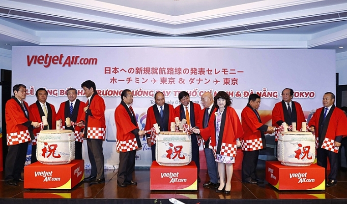 thu tuong tham du le cong bo duong bay moi cua vietjet tai nhat ban