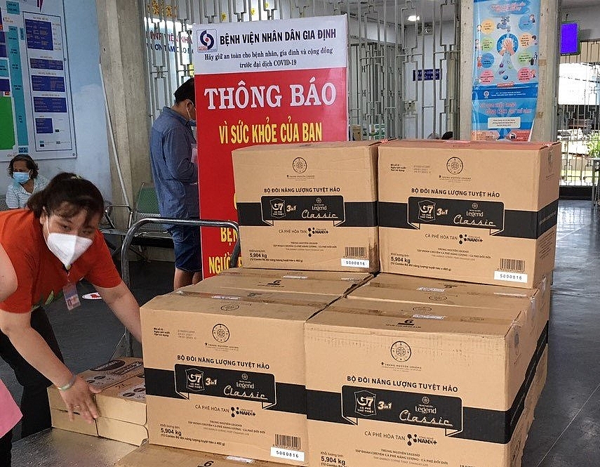 Báo Công Thương đồng hành cùng y, bác sĩ tuyến đầu chống dịch tại TP.HCM Báo Công Thương đồng hành cùng y, bác sĩ tuyến đầu chống dịch tại TP.HCM