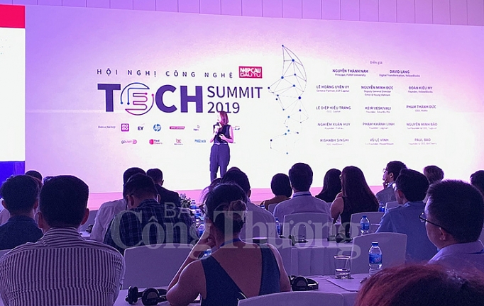 tech sumit 2019 xu huong ung dung cong nghe vao chuyen doi kinh doanh