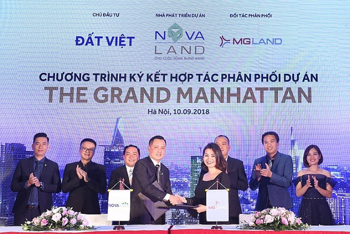 tp ho chi minh lo dien nha phan phoi du an dac dia the grand manhattan