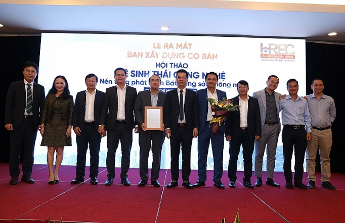 Câu lạc bộ bất động sản TP. Hồ Chí Minh ra mắt Ban Xây dựng cơ bản cau lac bo bat dong san tp ho chi minh ra mat ban xay dung co ban