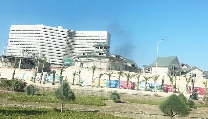 resort va khach san hap luc moi hut von dau tu