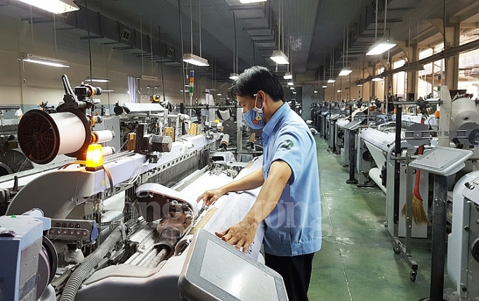 Sử dụng tài nguyên nước hiệu quả để ngành dệt may phát triển bền vững su dung tai nguyen nuoc hieu qua de nganh det may phat trien ben vung