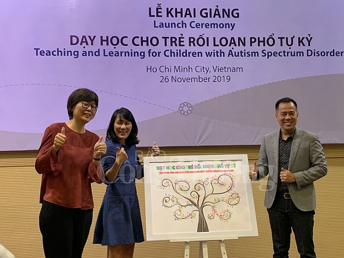 Singapore và Việt Nam hợp tác giáo dục đặc biệt cho trẻ tự kỷ singapore va viet nam hop tac giao duc dac biet cho tre tu ky