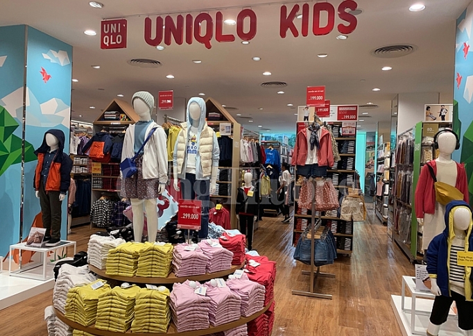 UNIQLO chính thức khai trương cửa hàng đầu tiên tại Việt Nam uniqlo chinh thuc khai truong cua hang dau tien tai viet nam