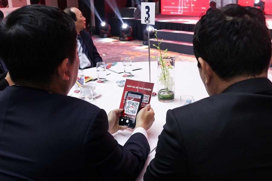 3414-thue-bao-vinaphone-co-thy-thyc-hiyn-mua-ve-vietlott-qua-yng-dyng-vnpt-pay