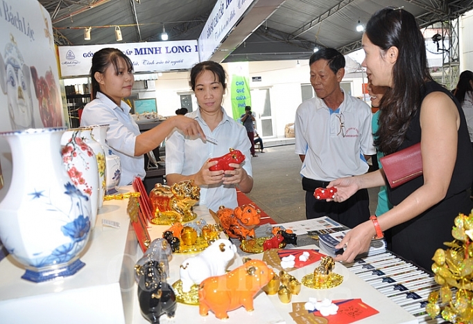 cho tet xanh qua viet 2019 hon 1000 mat hang nong dac san sach an toan hoi tu
