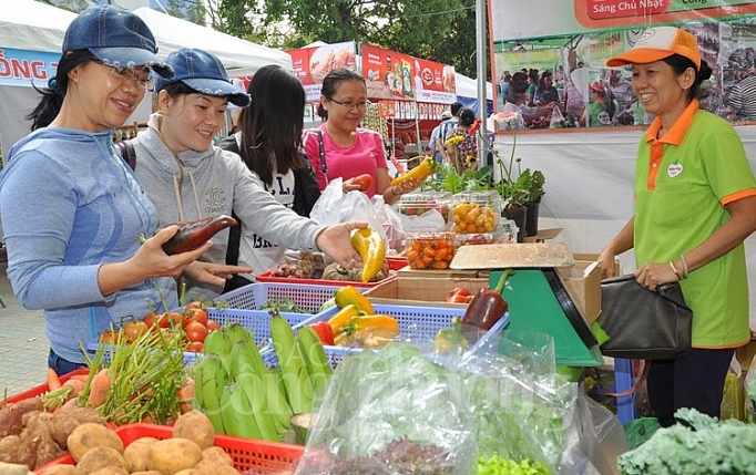 cho tet xanh qua viet 2019 hon 1000 mat hang nong dac san sach an toan hoi tu