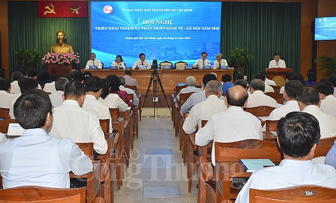 tp ho chi minh nang cao chat luong tang truong gan voi tai cau truc kinh te theo chieu sau