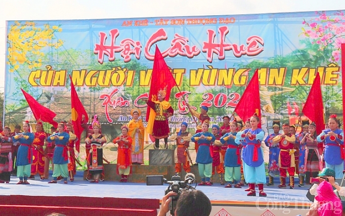 le hoi tay son doc dao hoi cau hue va phien cho kinh thuong