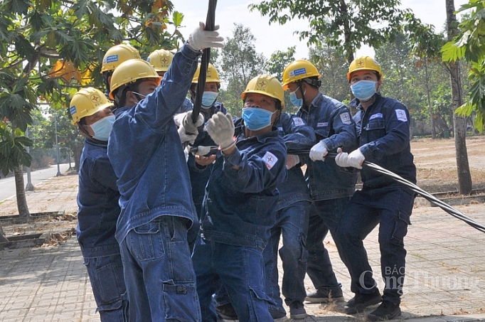 Ngành điện TP. Hồ Chí Minh: Sẵn sàng cấp điện cho bệnh viện dã chiến phòng dịch nCoV nganh dien tp ho chi minh san sang cung u ng die n phuc vu be nh vie n da chien phong dich ncov