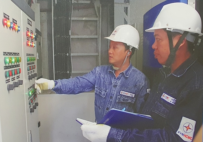 Ngành điện TP. Hồ Chí Minh: Đảm bảo cung ứng đủ điện cho phát triển kinh tế, xã hội mùa khô nganh dien tp ho chi minh dam bao cung ung du dien cho phat trien kinh te xa hoi mua kho