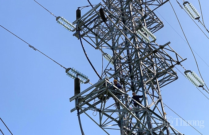 hoan thanh cong trinh cai tao duong day 110kv gop phan dam bao dien mua kho