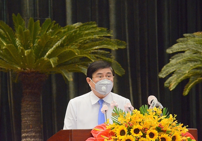 Dịch Covid-19 ảnh hưởng rất lớn đến phát triển kinh tế - xã hội TP. Hồ Chí Minh dich covid 19 anh huong rat lon den phat trien kinh te xa hoi tp ho chi minh