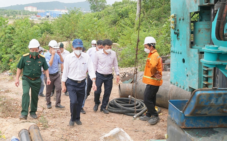 Quyết liệt đẩy nhanh tiến độ công trình đường dây 220KV vượt biển Kiên Bình-Phú Quốc