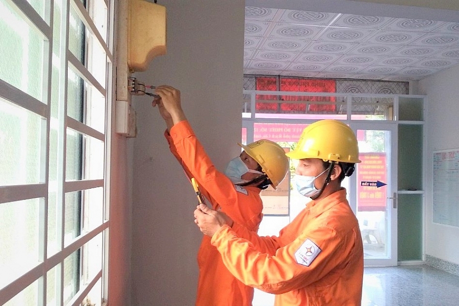 Ngành điện miền Nam đảm bảo cung ứng điện an toàn, ổn định trong cao điểm mùa nắng nóng