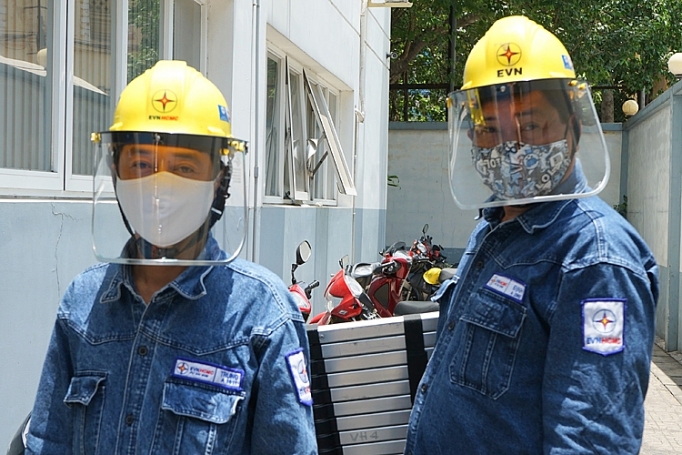 EVNHCM: Huy động mọi nguồn lực đảm bảo cung cấp điện phòng chống dịch Covid-19 huy dong moi nguon luc dam bao cung cap dien phong chong dich covid 19
