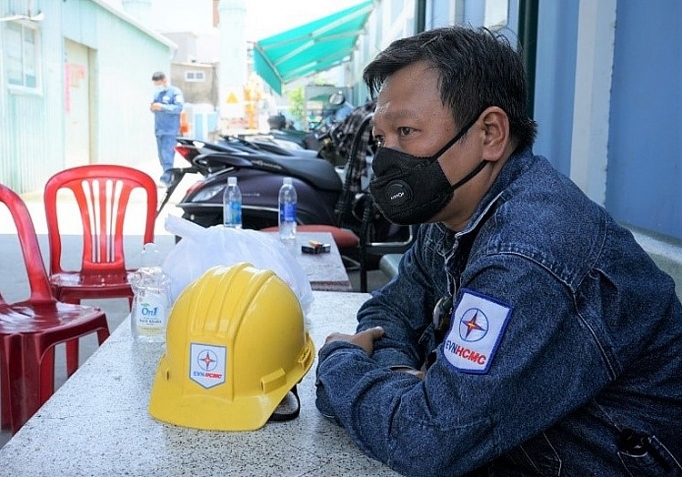 Ngành điện TP. Hồ Chí Minh không nghỉ trong những ngày cách ly xã hội nganh dien tp ho chi minh khong nghi trong nhung ngay cach ly xa hoi