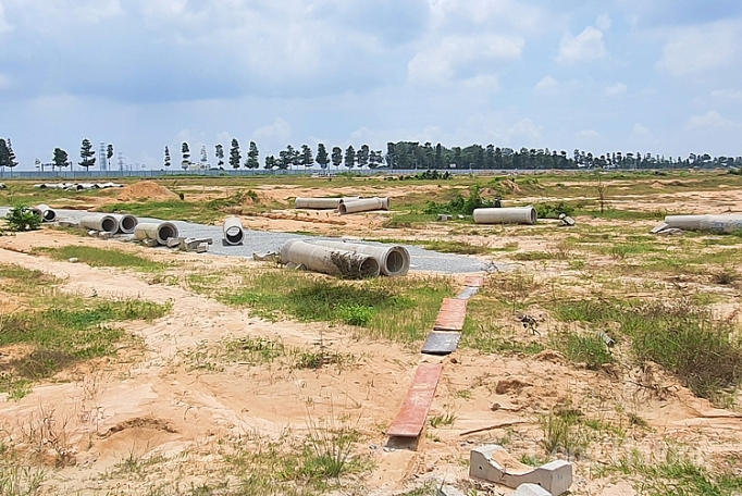 tinh uy binh duong thong tin vu chuyen nhuong 43ha dat cong gay that thoat tai san nha nuoc