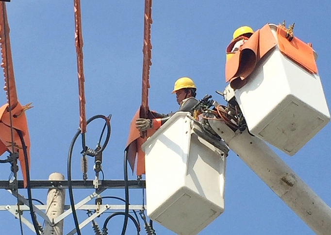 EVNHCMC đảm bảo cung cấp điện phục vụ Lễ 30/4 và 1/5 evnhcmc dam bao cung cap dien phuc vu le 304 va 15