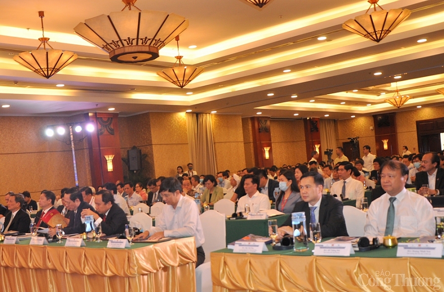 Ưu tiên phát triển nguồn nhân lực ngành công nghiệp vật liệu - cần có cơ chế, chính sách đặc thù