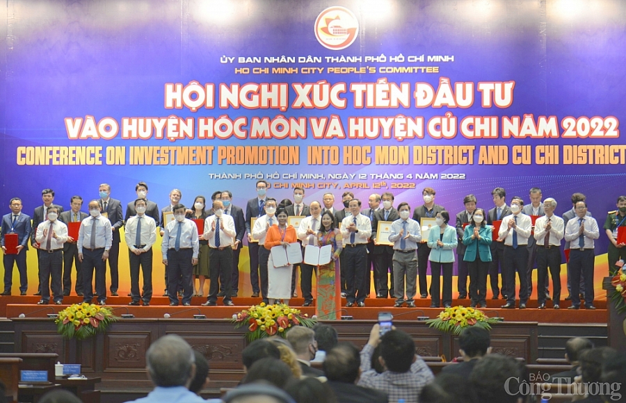 TP. Hồ Chí Minh: Trao giấy chứng nhận và biên bản ghi nhớ đầu tư cho 49 dự án hơn 16,9 tỷ USD TP. Hồ Chí Minh: Trao giấy chứng nhận và biên bản ghi nhớ đầu tư cho 49 dự án hơn 16,9 tỷ USD