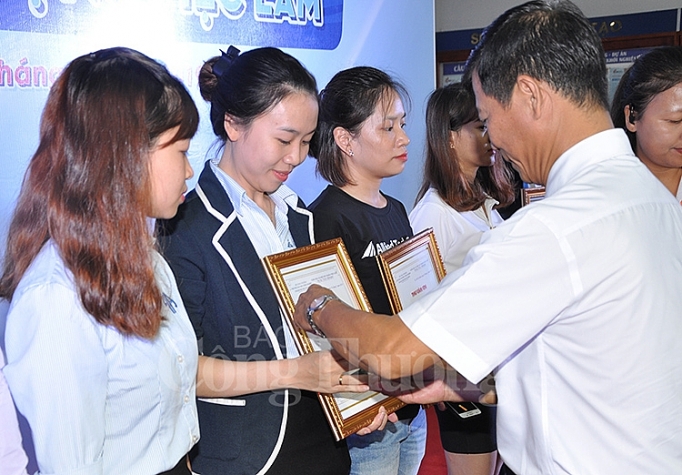 Doanh nghiệp tuyển dụng hơn 5.000 việc làm tại Ngày hội việc làm doanh nghiep tuyen dung hon 5000 viec lam tai ngay hoi viec lam