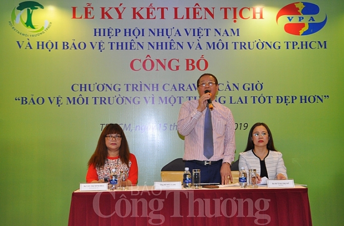 Mỗi ngày có khoảng 80.000 tấn rác thải nhựa được đưa ra môi trường tại Việt Nam moi ngay co khoang 80000 tan rac thai nhua duoc dua ra moi truong tai viet nam