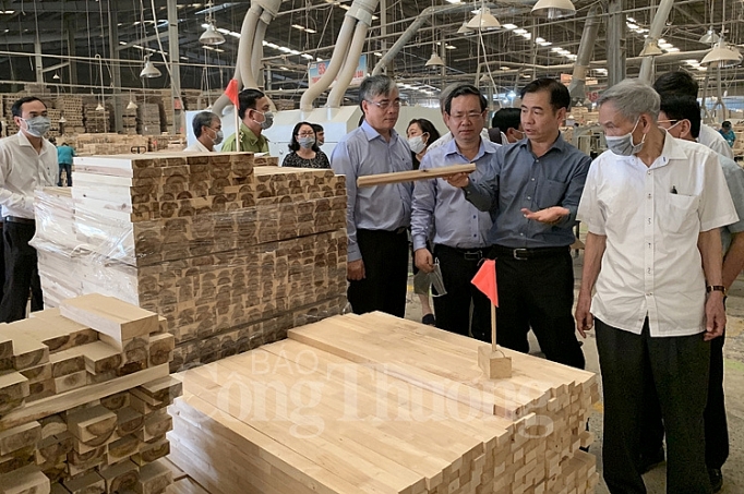 nganh go binh duong dau tu doi moi cong nghe nang cao nang luc xuat khau