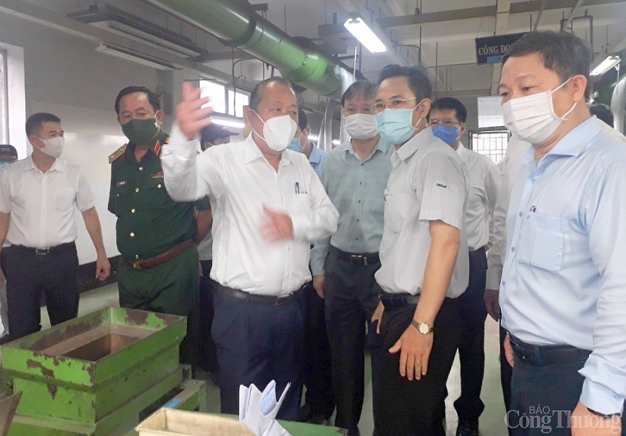 Phó Thủ tướng Trương Hòa Bình: Kiểm tra công tác phòng chống dịch Covid 19 ở Khu chế xuất Tân Thuận