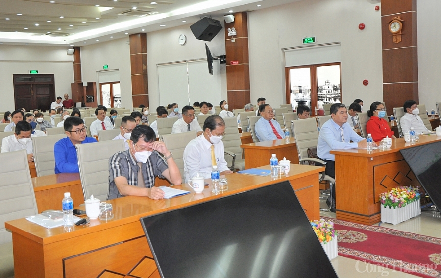 Biểu dương tập thể, cá nhân tiêu biểu trong học tập và làm theo tư tưởng, đạo đức, phong cách Hồ Chí Minh