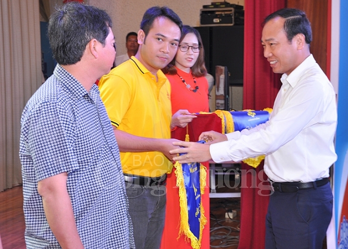 khai mac hoi thi an toan ve sinh vien gioi vinataba 2019