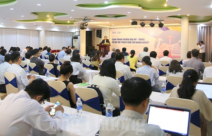 xung dot thuong mai my trung thach thuc dan xen co hoi cho doanh nghiep viet