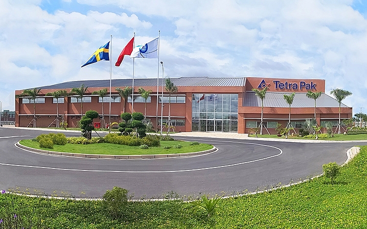 Nhà máy sản xuất bao bì đầu tiên tại Việt Nam đạt được chứng nhận LEED Vàng nha may san xuat bao bi dau tien tai viet nam dat duoc chung nhan leed vang phien ban 4