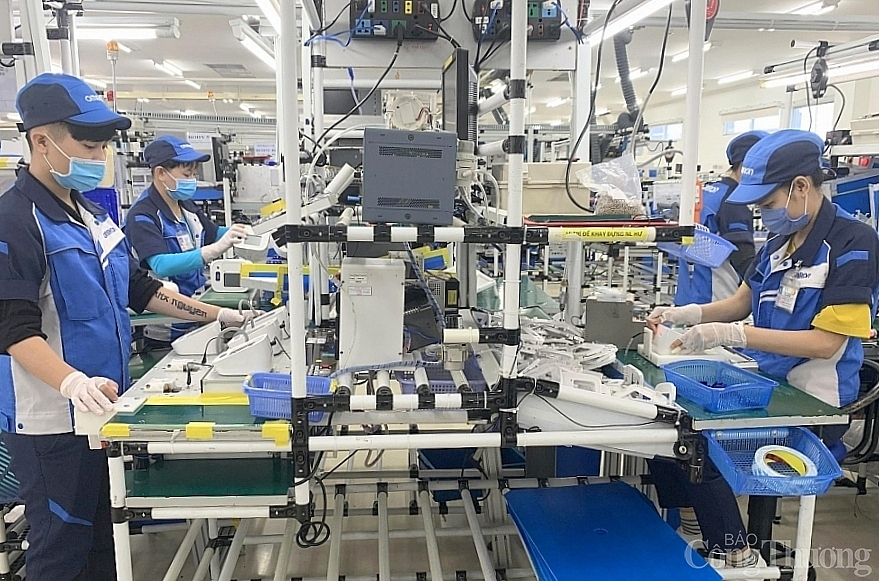 Bình Dương: Sản xuất công nghiệp, xuất khẩu tiếp tục tăng trưởng cao