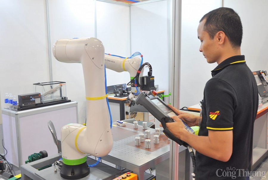 Bình Dương: Khai mạc Triển lãm Công nghiệp và Sản xuất Việt Nam năm 2022