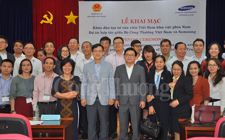 samsung to chuc dao tao chuyen gia tu van nganh cong nghiep ho tro