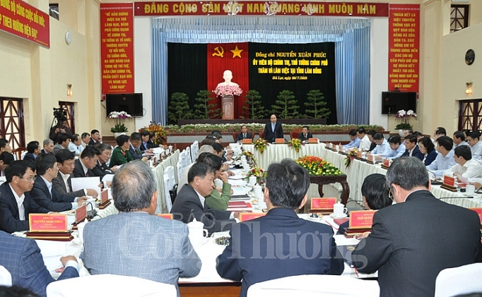 lam dong khong duoc chu quan trong phat trien kinh te