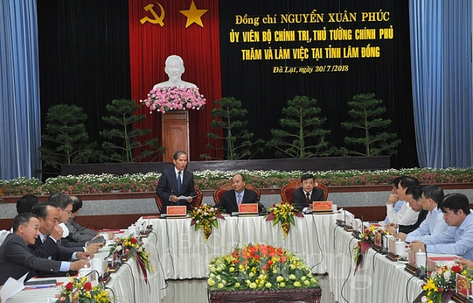 lam dong khong duoc chu quan trong phat trien kinh te