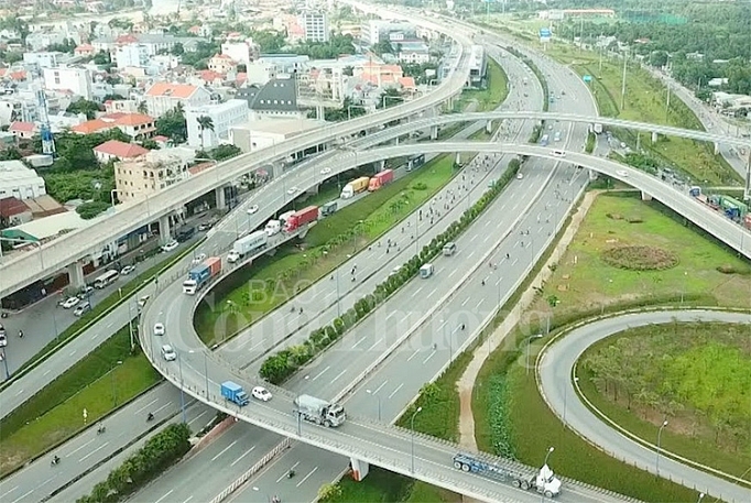 vi sao cac du an trong diem tp ho chi minh cham tien do