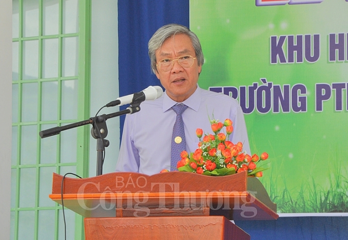 Vinataba hỗ trợ gần 31 tỷ đồng cho Ninh Thuận vinataba ho tro gan 31 ty dong cho ninh thuan