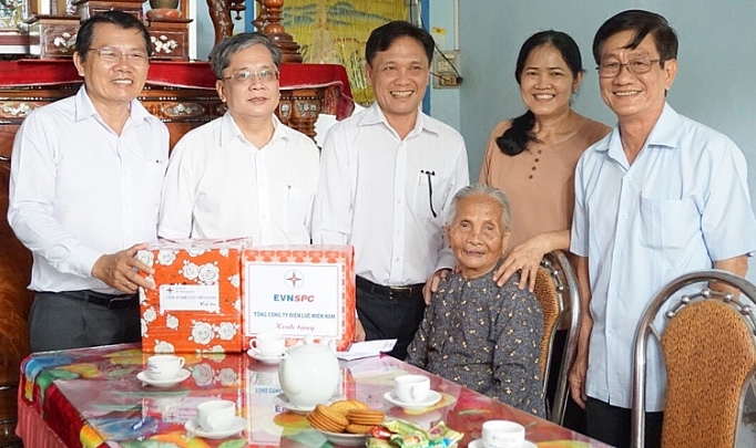 nghia cu uong nuoc nho nguon cua evnspc