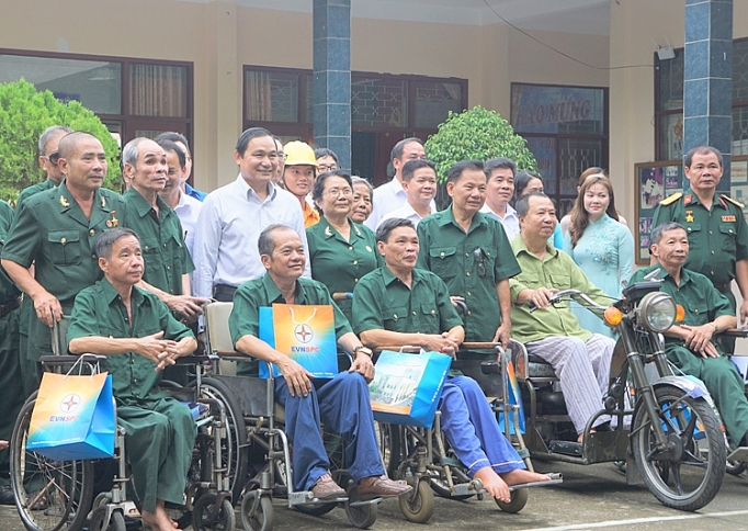 nghia cu uong nuoc nho nguon cua evnspc