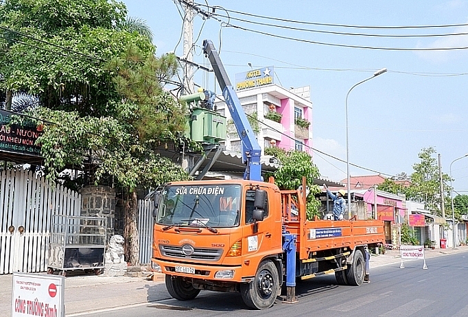 TP. Hồ Chí Minh: Tiếp tục đảm bảo cung cấp điện phục vụ công tác phòng, chống dịch bệnh Covid-19