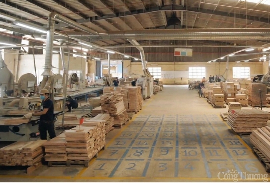 Bình Dương: Sản xuất công nghiệp tăng trưởng cao nhất trong 3 năm gần đây