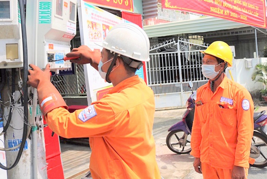 Ngành điện miền Nam nỗ lực đảm bảo cấp điện phòng chống dịch Covid-19