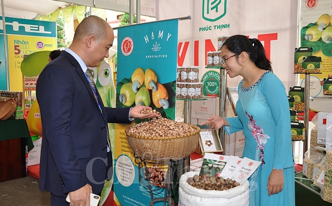 binh phuoc lay nong nghiep va cong nghiep che bien la xuong song phat trien